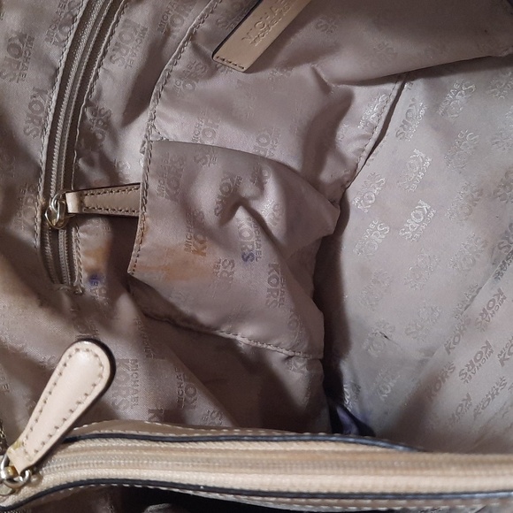 Michael Kors Tan Monogram Tote - Picture 4 of 12